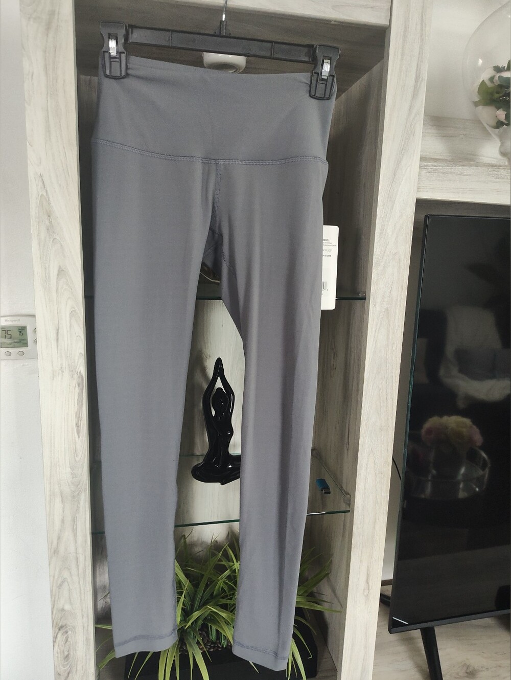 Yogalicious High-Waist Gray Leggings SZ SX New With Tags